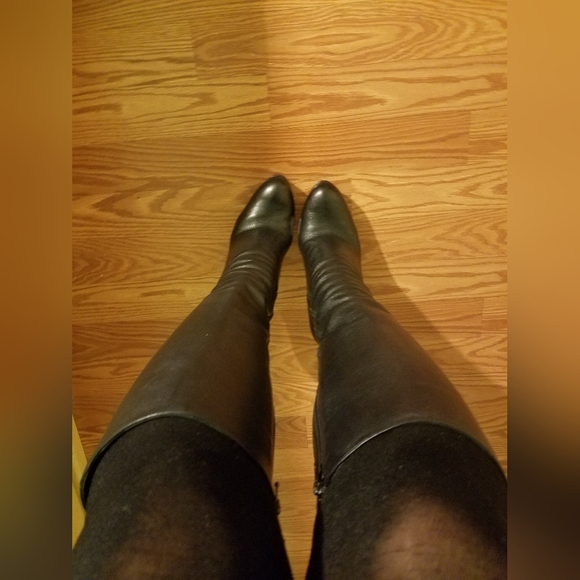 Christian Louboutin Bianca Botta leather platform boot - Picture 8 of 9